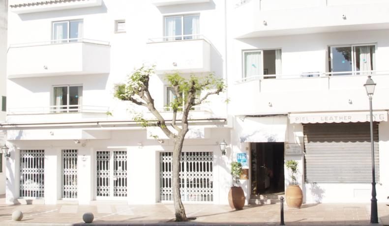 Hostal De La Caravel-La Cala d'Or  Ngoại thất bức ảnh