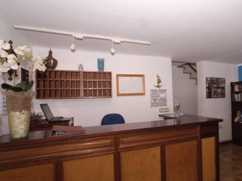 Hostal De La Caravel-La Cala d'Or  Ngoại thất bức ảnh