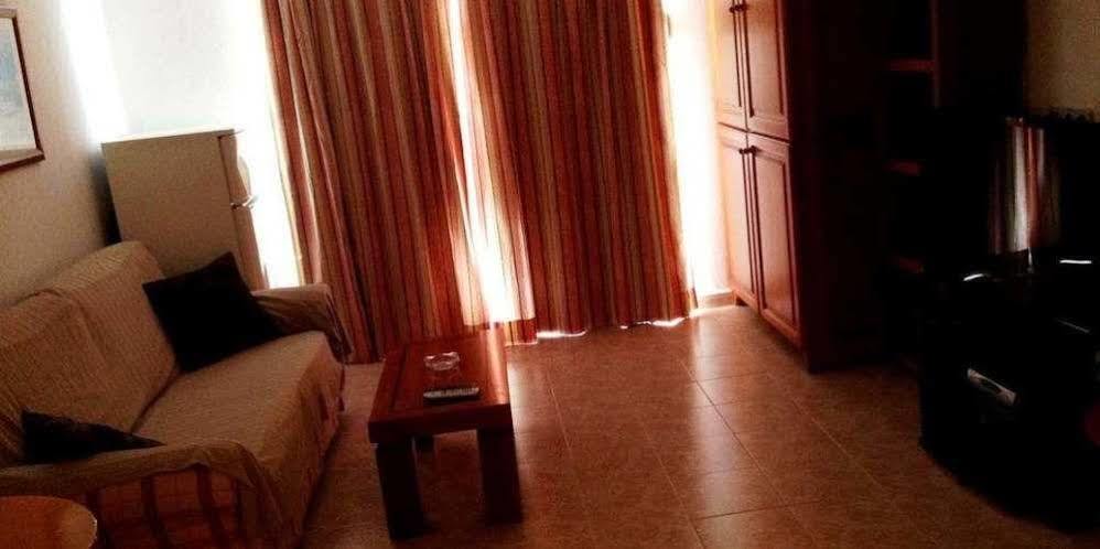 Hostal De La Caravel-La Cala d'Or  Ngoại thất bức ảnh